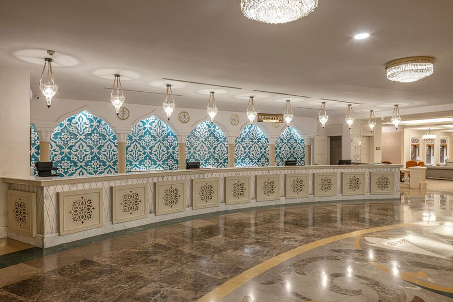Side Star Resort