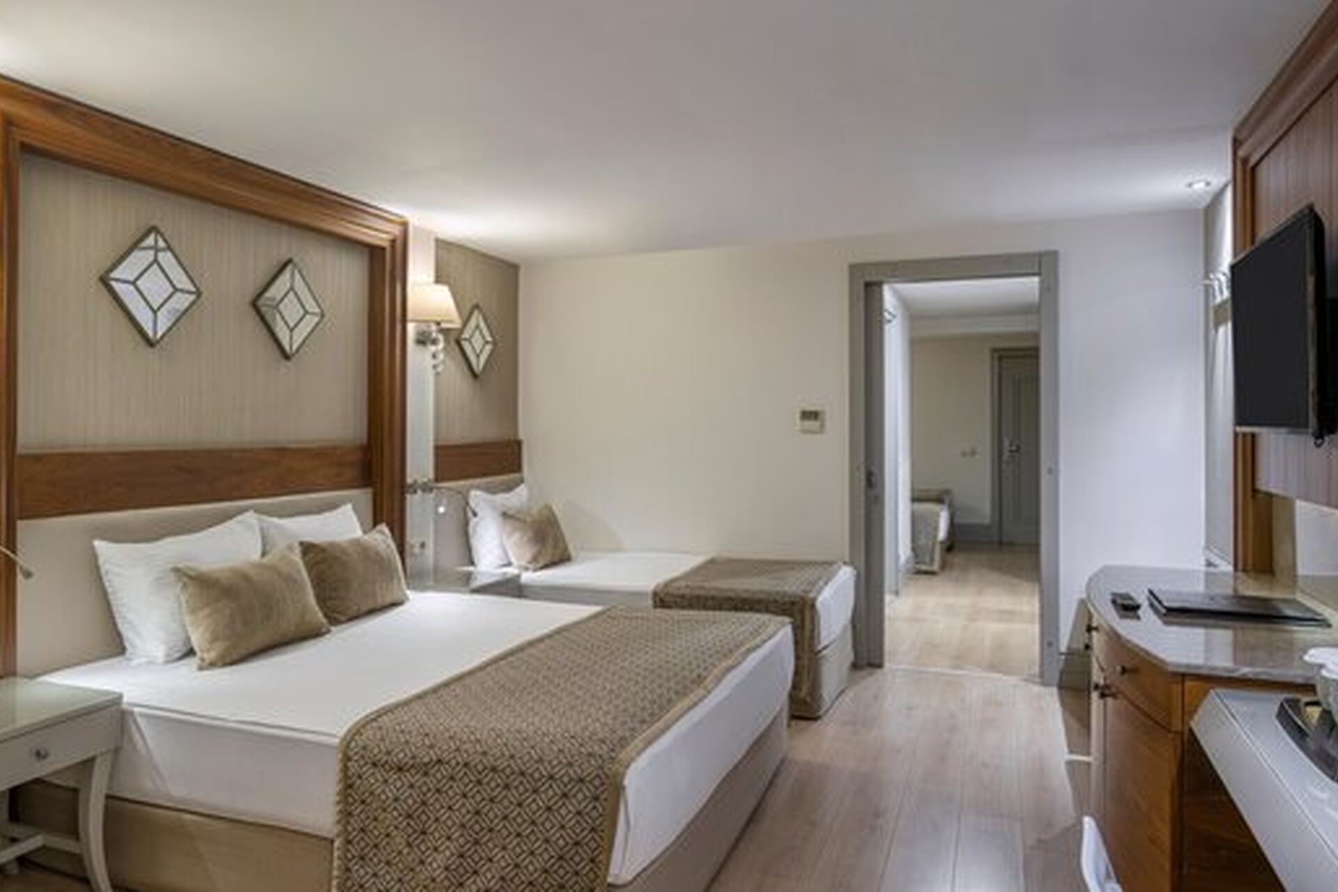 Side Star Resort