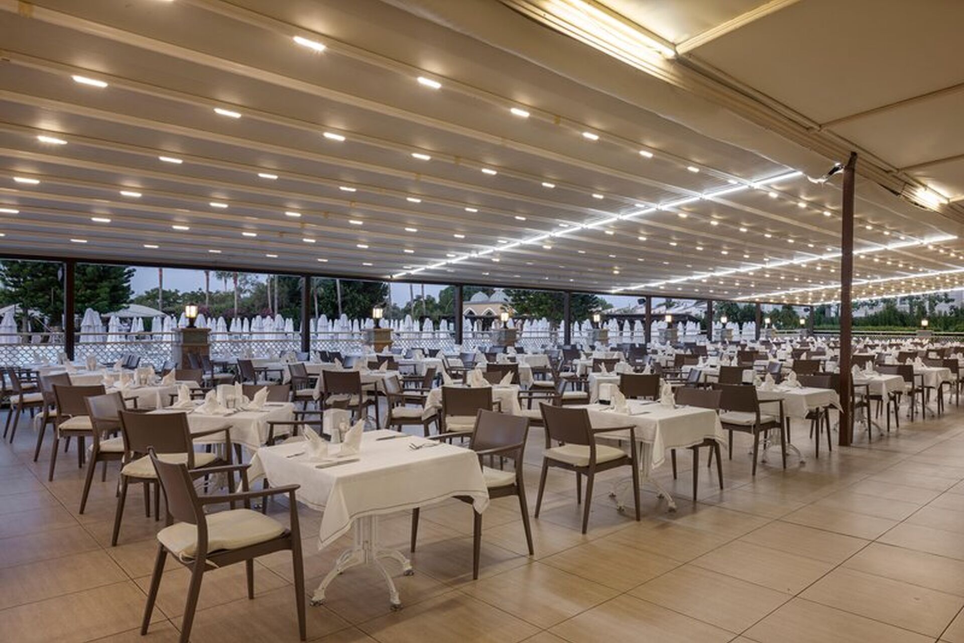 Side Star Resort