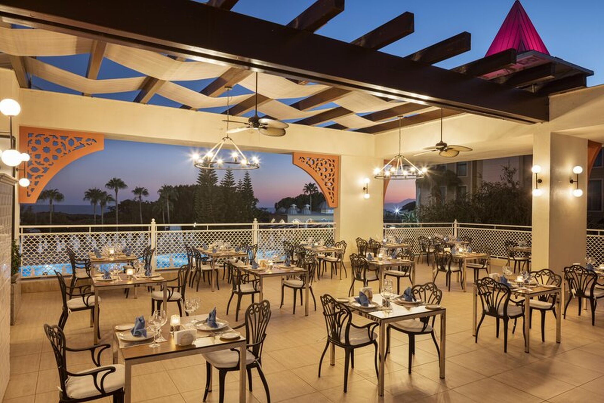 Side Star Resort