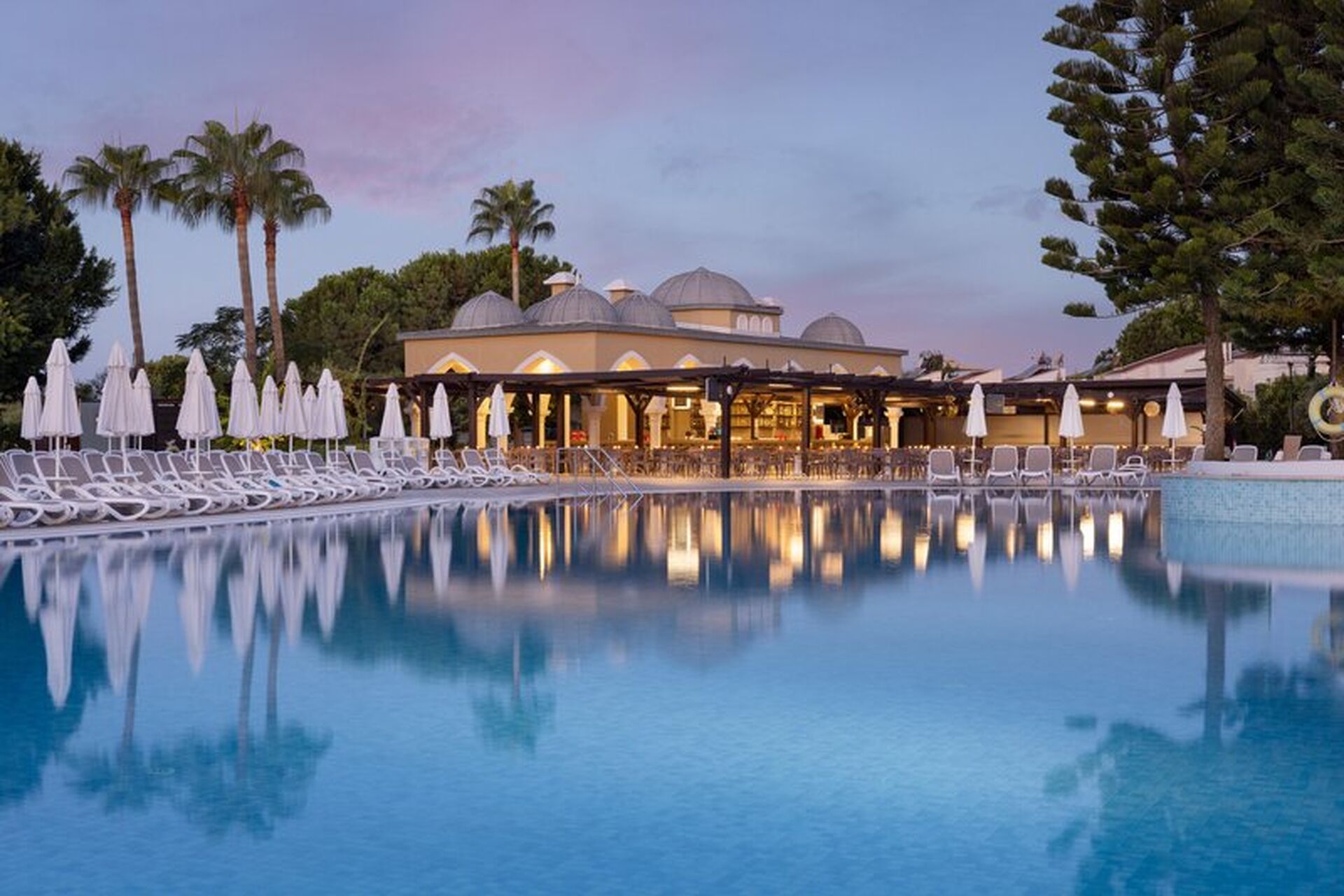 Side Star Resort