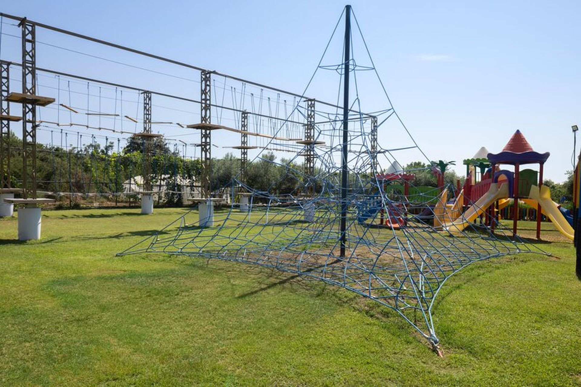 Side Star Resort